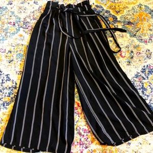 Wide leg paper bag waist pants